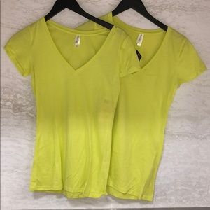 Green v-cut T-shirt’s